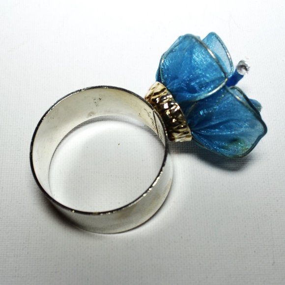 Set Of 8 Silver Tone Napkin Rings With Blue Flowers Dining Accessories - Picture 3 of 6